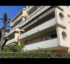 Appartamento comodo ai servizi, soleggiato, con terrazza