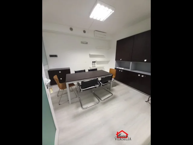 Appartamenti in Vendita - Ufficio in centro a massa (no ztl)