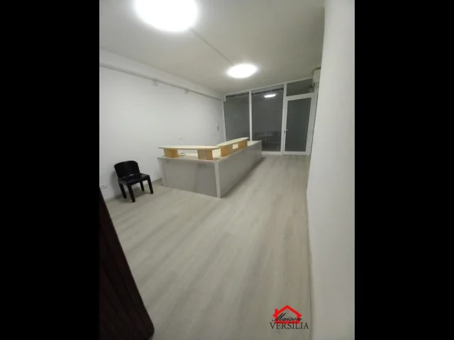 Appartamenti in Vendita - Ufficio in centro a massa (no ztl)