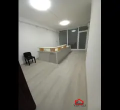 Appartamenti in Vendita - Ufficio in centro a massa (no ztl)
