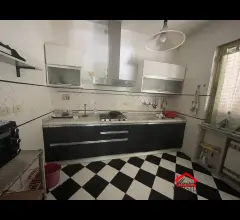 Appartamenti in Vendita - Appartamento di grande metratura