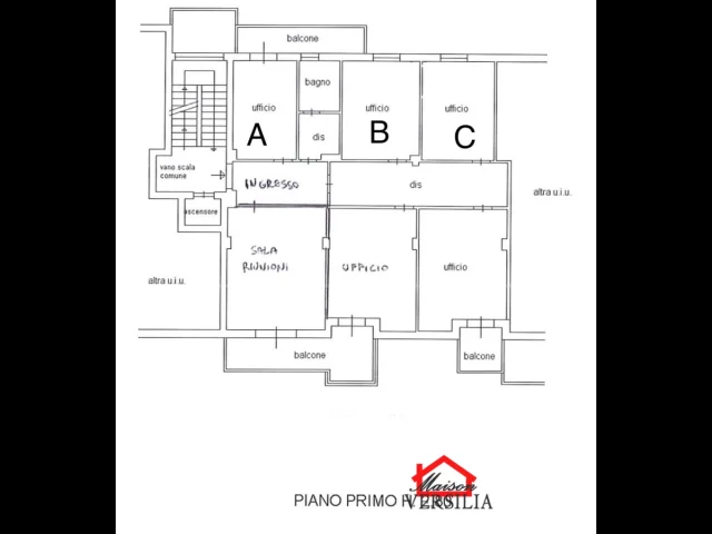 Appartamenti in Vendita - Stanze ad uso ufficio in studio professionale