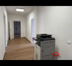 Appartamenti in Vendita - Stanze ad uso ufficio in studio professionale
