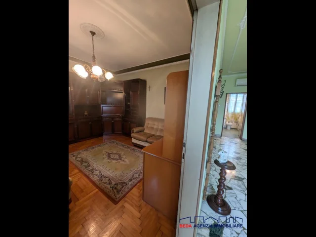 Appartamenti in Vendita - Casa singola da ristrutturare con 450 mq di giardino