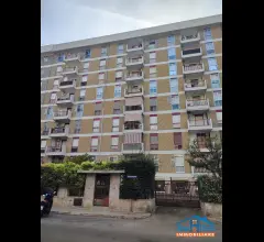 Appartamenti in Vendita - Appartamento 4 vani e accessori