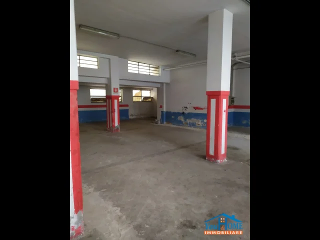 Locale deposito ad investimento