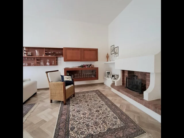 Appartamenti in Vendita - Massarosa bozzano villa singola con giardino