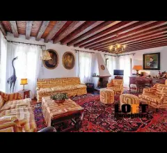Appartamenti in Vendita - Torreglia alta - villa indipendente con giardino