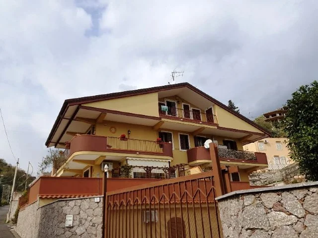 Appartamenti in Vendita - Prestigioso ultimo piano