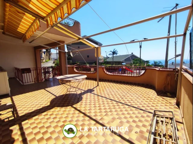 Panoramica casa indipendente con ampi spazi esterni