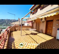Appartamenti in Vendita - Panoramica casa indipendente con ampi spazi esterni