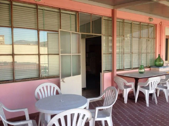 Appartamenti in Vendita - Casa singola con ampi spazi esterni
