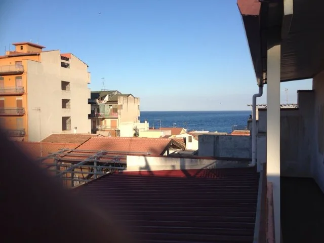 Appartamenti in Vendita - Casa singola con ampi spazi esterni
