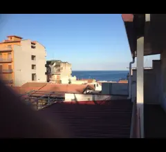 Appartamenti in Vendita - Casa singola con ampi spazi esterni