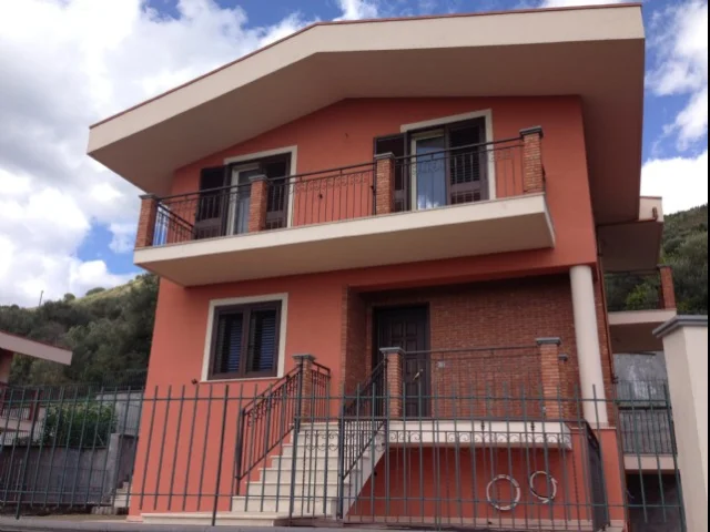 Appartamenti in Vendita - Prestigiose ville di nuova costruzione