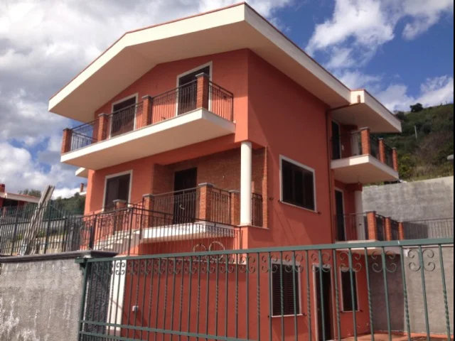 Appartamenti in Vendita - Prestigiose ville di nuova costruzione