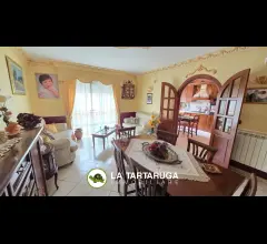 Appartamento in tranquillo condominio vicino al mare