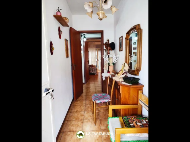 Appartamenti in Vendita - Appartamento in condominio con ampia veranda