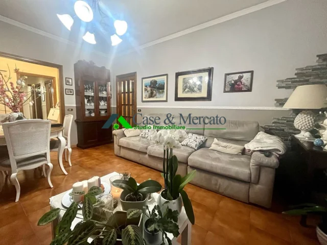 Appartamenti in Vendita - Appartamento piano terra immediata periferia di lucca