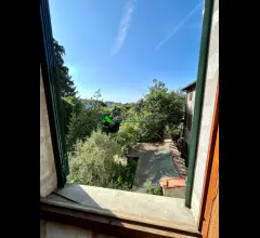 Appartamenti in Vendita - Affascinante casa rustica con giardino immersa nel verde