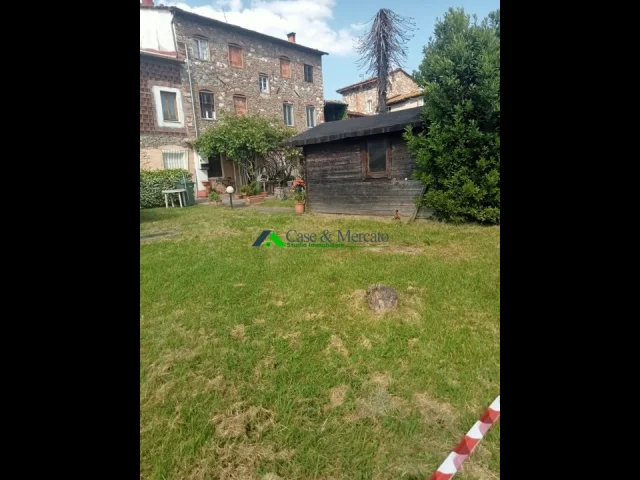 Appartamenti in Vendita - Grande terratetto con giardino