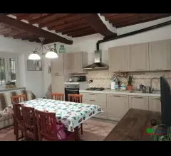 Appartamenti in Vendita - Graziosa casa di corte completamente ristrutturata