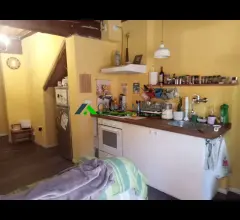 Appartamenti in Vendita - Terratetto con caratteristiche tipiche delle case di corte lucchesi