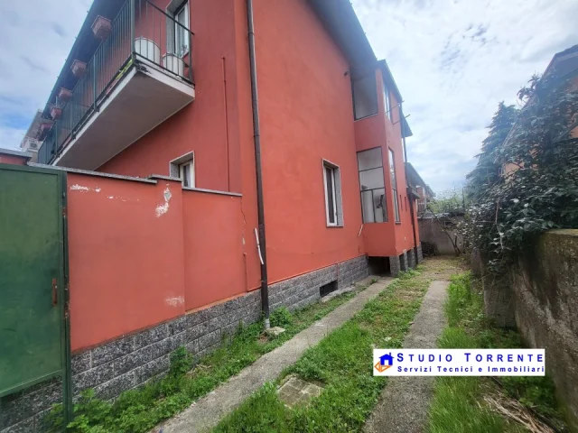 Appartamenti in Vendita - Due locali con giardino e posto auto