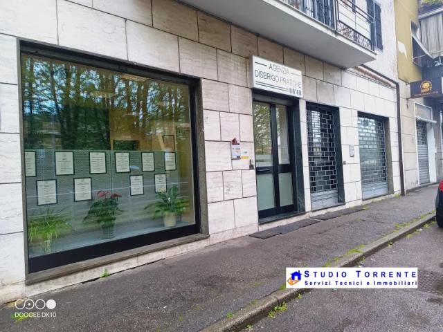 Appartamenti in Vendita - Per uso investimento ufficio a rendita