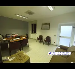 Appartamenti in Vendita - Per uso investimento ufficio a rendita