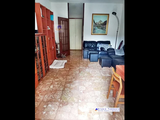 Appartamenti in Vendita - Tre locali cucina abitabile con box