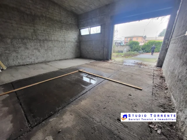 Appartamenti in Vendita - Magazzino