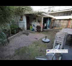 Appartamenti in Vendita - Villa libera sui 4 lati