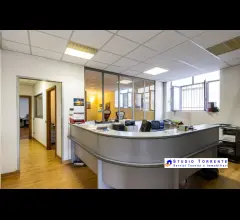 Magazzino laboratorio ufficio