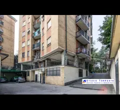 Appartamenti in Vendita - Magazzino laboratorio ufficio