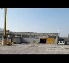 Appartamenti in Vendita - Complesso immobiliare ex falegnameria industriale 8.800mq