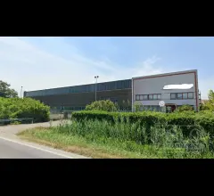 Appartamenti in Vendita - Opificio industriale con palazzina uffici per circa 2950mq!