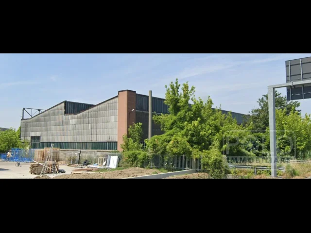 Appartamenti in Vendita - Opificio industriale con palazzina uffici per circa 2950mq!