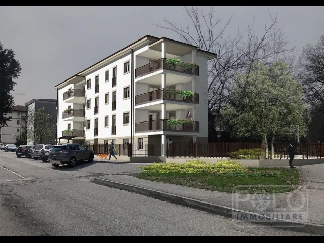 Appartamenti in Vendita - B.go roma nuovo - appartamento 5 locali 3° piano, 2 balconi!