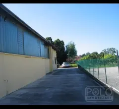 Appartamenti in Vendita - Laboratorio artigianale di 1000mq su lotto di 2350mq
