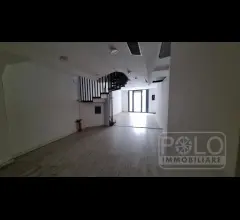 Appartamenti in Vendita - Negozio adiacente portoni borsari, verona, centro storico