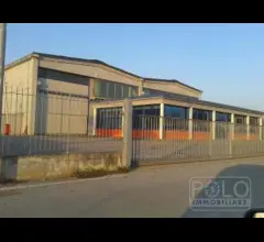 Appartamenti in Vendita - 2 capannoni da 1200 mq cad. e uffici di 225mq su lotto indip