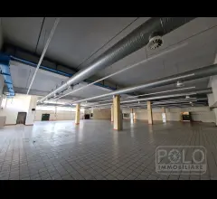 Appartamenti in Vendita - Palazzolo sull'oglio (bs) - ex supermercato di 3150 qm lordi con ampi parcheggi di pertinenza, magaz