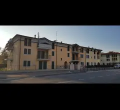 Appartamenti in Vendita - Spazioso appartamento con 3 camere da letto e ampia terrazza