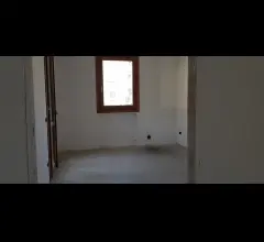 Appartamenti in Vendita - Grande appartamento con ampia terrazza