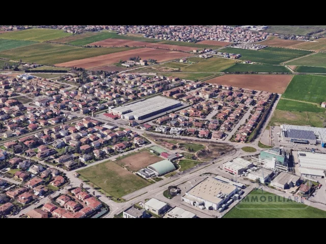 Appartamenti in Vendita - Capannone logistico locato uso investimento