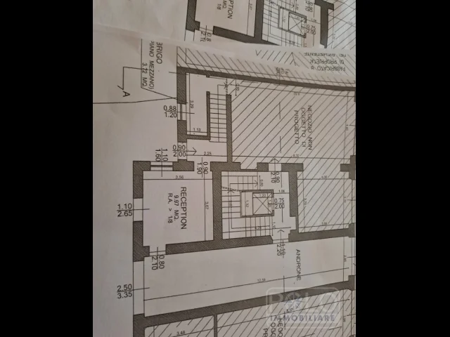 Appartamenti in Vendita - Vendesi porzione di palazzo