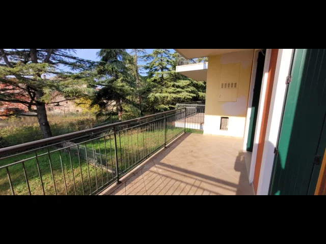 Appartamenti in Vendita - Ultimo piano con 3 camere da letto