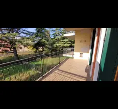 Appartamenti in Vendita - Ultimo piano con 3 camere da letto