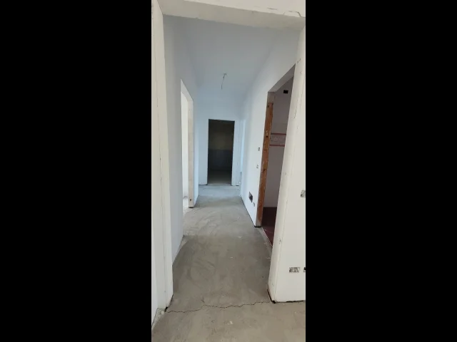Appartamenti in Vendita - Ultimo piano con 3 camere da letto